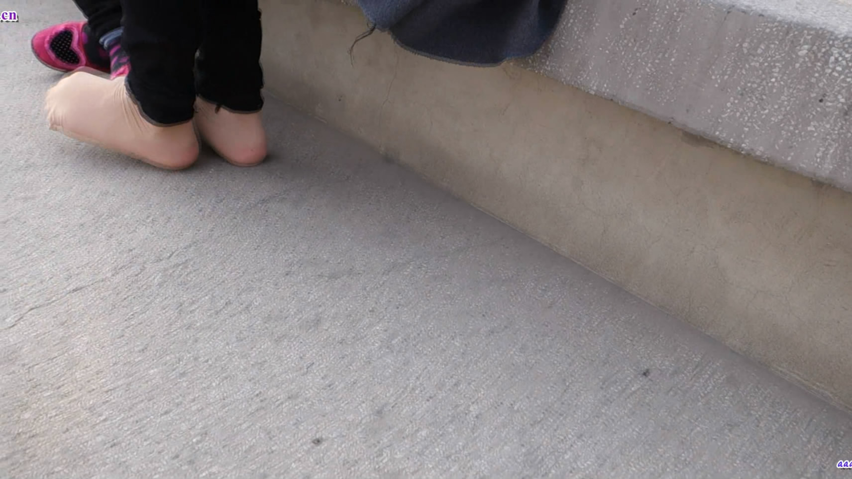 nylon feet that is a hollow hole
